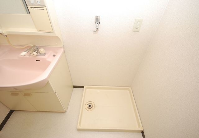 物件内観写真9　(室内洗濯パン)