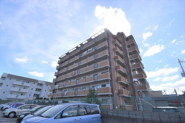 マンション新屋の物件外観写真