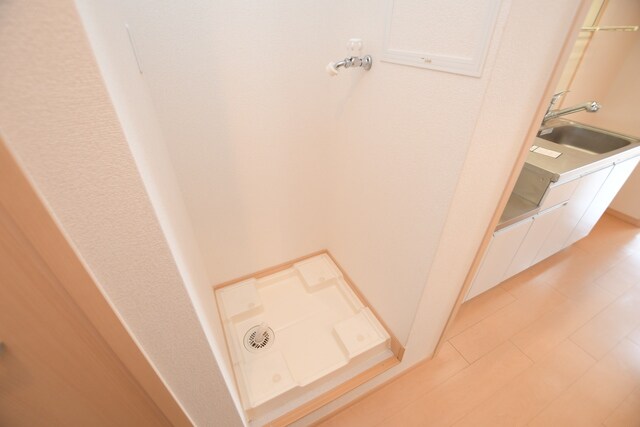 物件内観写真8　(室内洗濯パン)