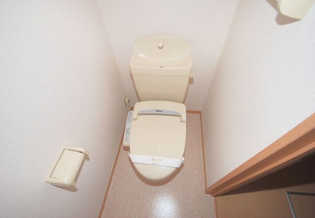 物件内観写真9　(トイレ)