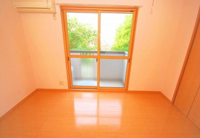 物件内観写真16　(洋室)