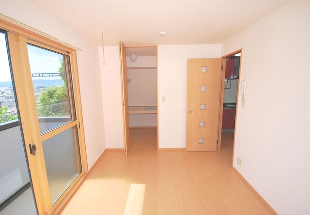 物件内観写真16　(洋室)