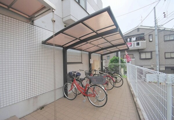 敷地内/建物(駐輪場)