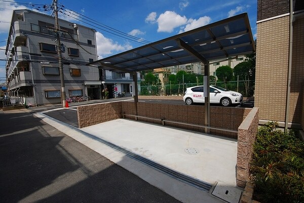 敷地内/建物(駐輪場)
