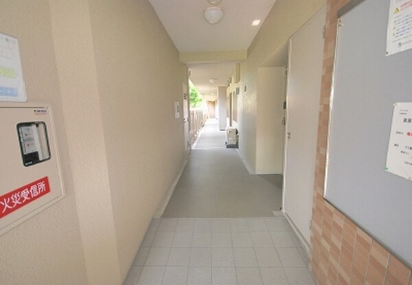 敷地内/建物(廊下)