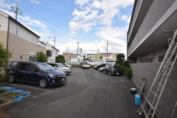 駐車場(駐車場)