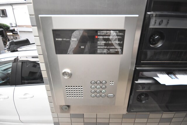 物件外観写真3　(オートロック)