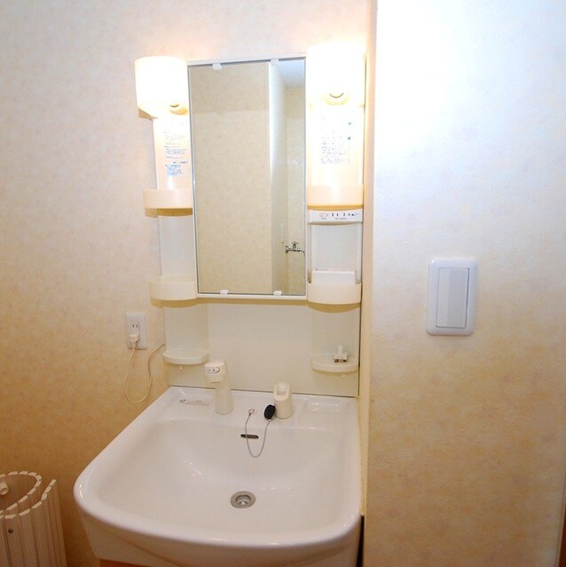 物件内観写真12　(洗面台)