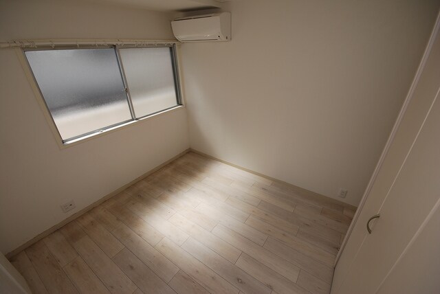 物件内観写真10　(洋室)