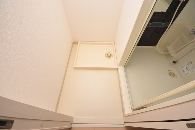 物件内観写真15　(洗濯機置き場)