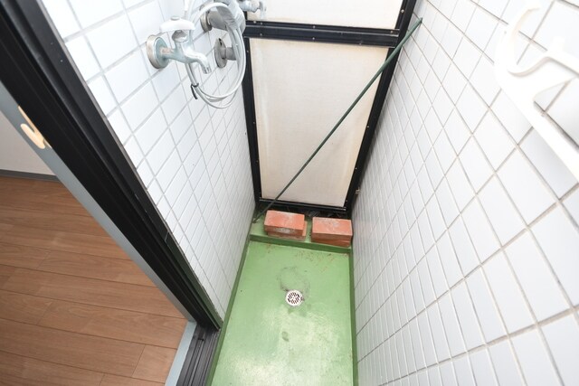 物件内観写真8　(洗濯機置き場)