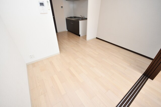 物件内観写真8　(洋室)