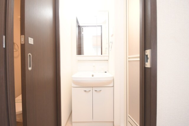 物件内観写真11　(洗面台)