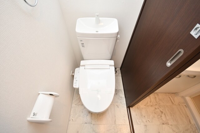 物件内観写真12　(トイレ)