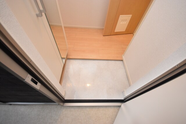 物件内観写真9　(玄関)