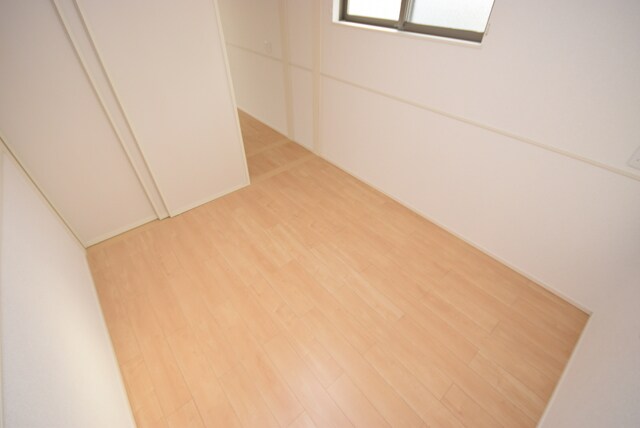 物件内観写真18　(洋室)