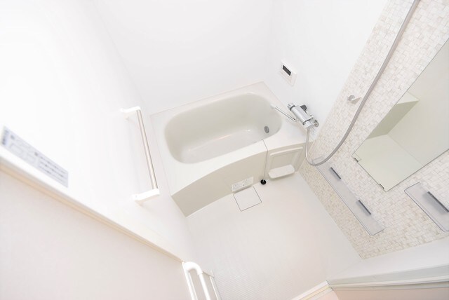 物件内観写真8　(お風呂)