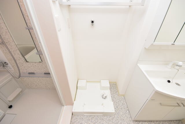 物件内観写真12　(室内洗濯パン)