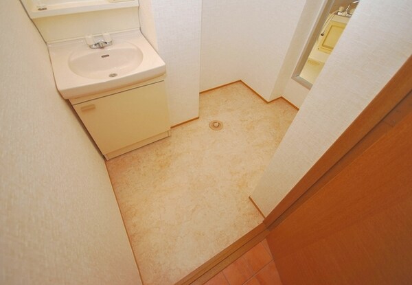 部屋画像_その他(脱衣所)