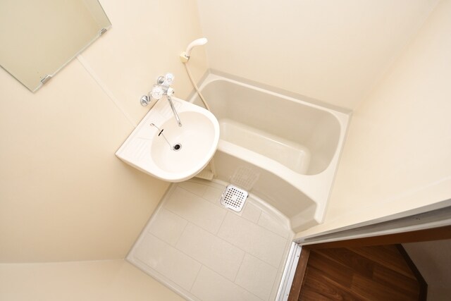 物件内観写真8　(お風呂)