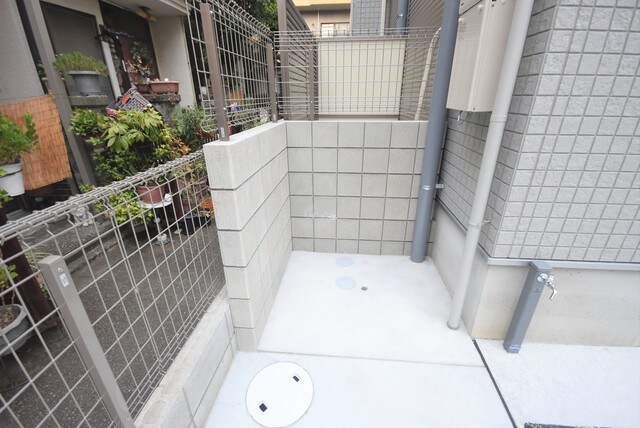 物件外観写真5　(ゴミ置き場)