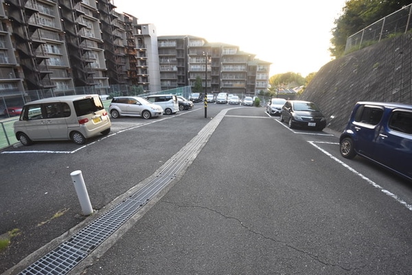 駐車場(駐車場)