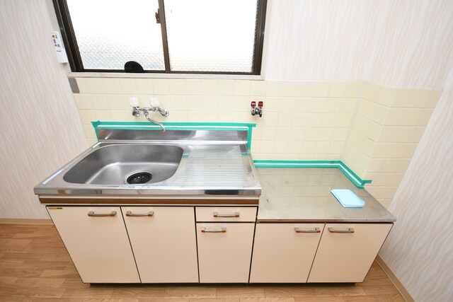 物件内観写真2　(キッチン)