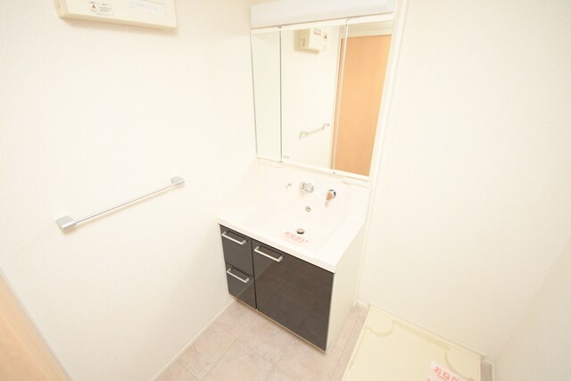 物件内観写真14　(洗面台)