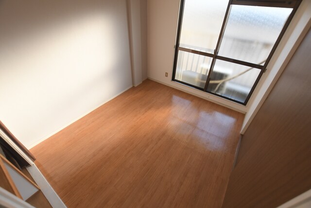 物件内観写真6　(洋室)