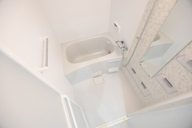 物件内観写真10　(浴室)