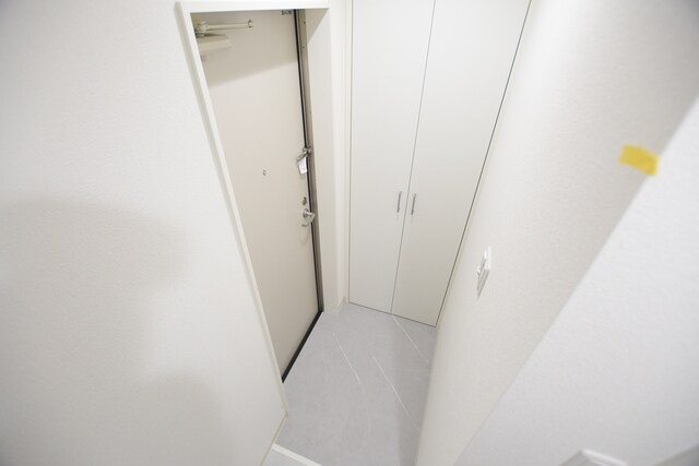 物件内観写真11　(玄関)