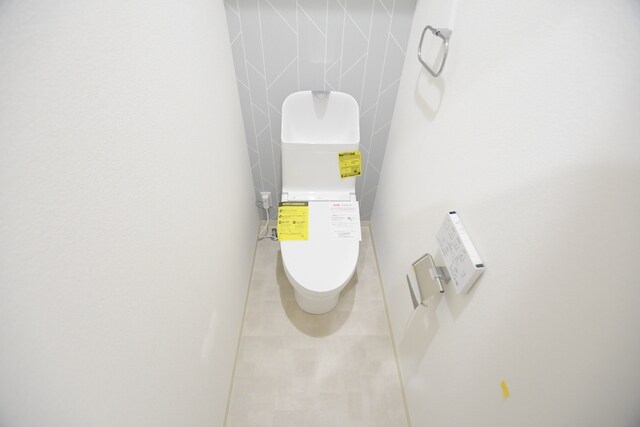 物件内観写真12　(トイレ)