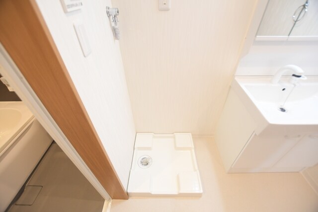 物件内観写真18　(洗濯機置き場)