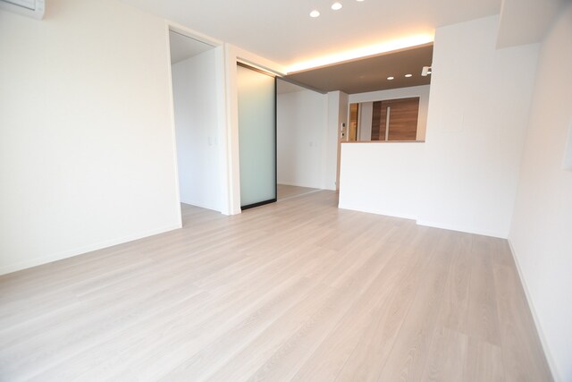 物件内観写真8　(洋室)