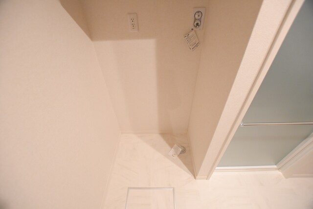 物件内観写真14　(洗濯機置き場)