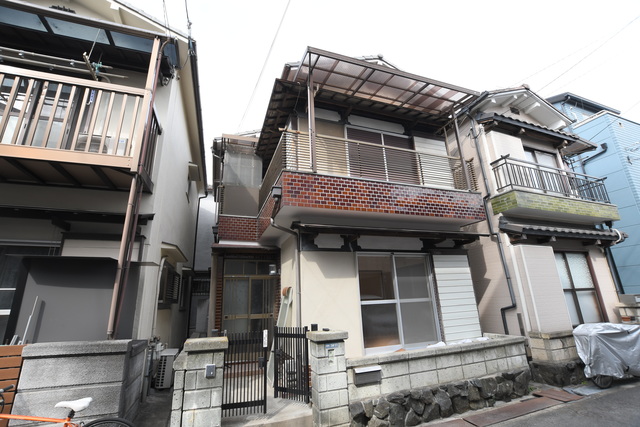 太間東町　貸家