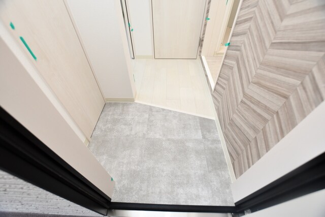 物件内観写真9　(玄関)