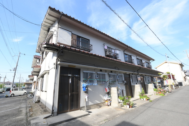 堀溝1丁目貸家
