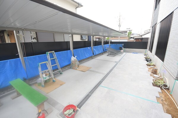 敷地内/建物