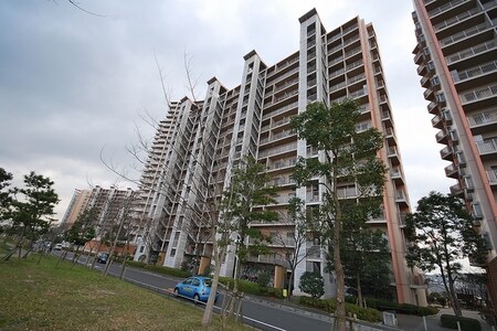 リバティーパーク枚方Ｃ棟外観写真
