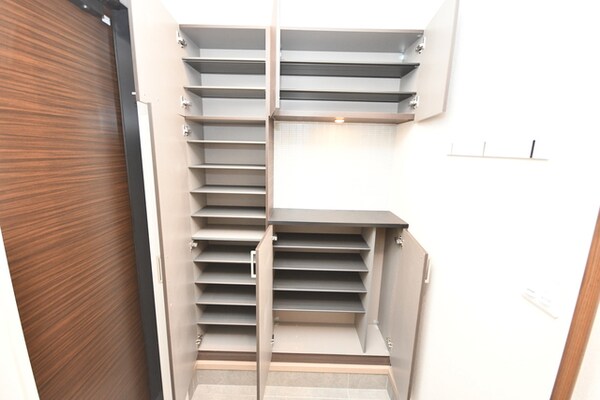 収納(シューズBOX)