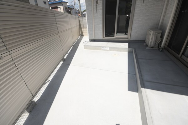 バルコニー(専用庭)