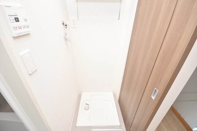 物件内観写真11　(室内洗濯パン)