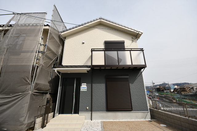 太秦緑ヶ丘戸建