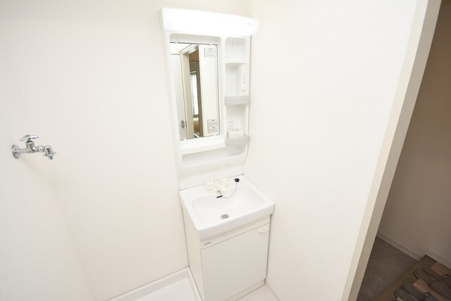 物件内観写真8　(洗面台)