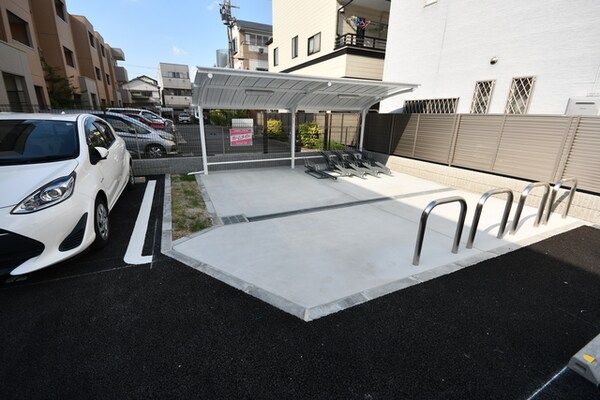 敷地内/建物