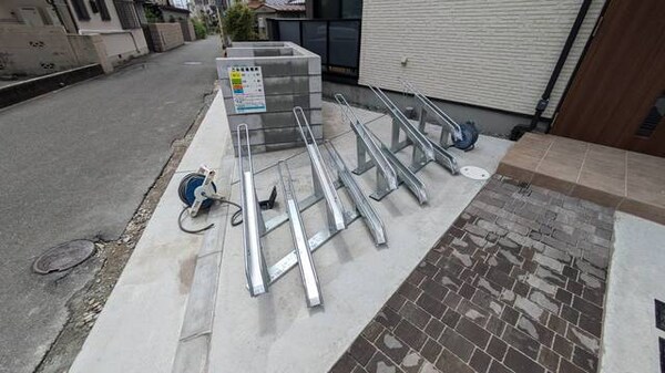 敷地内/建物(駐輪場)
