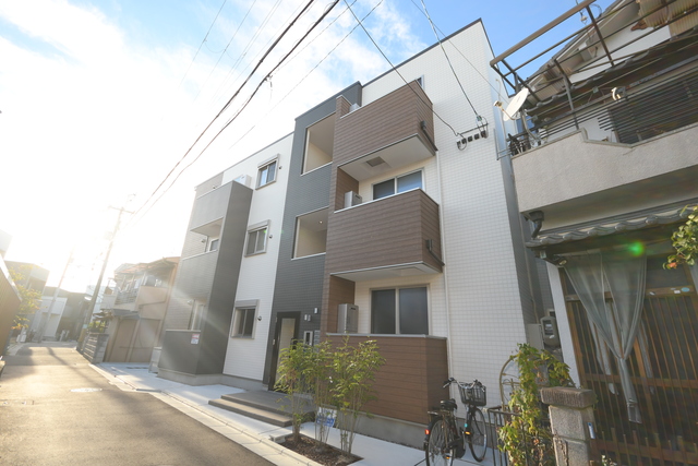 S Apt.門真城垣町
