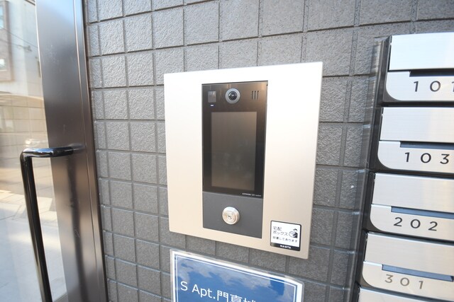 物件外観写真2　(オートロック)