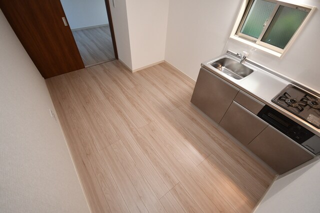 物件内観写真6　(洋室)